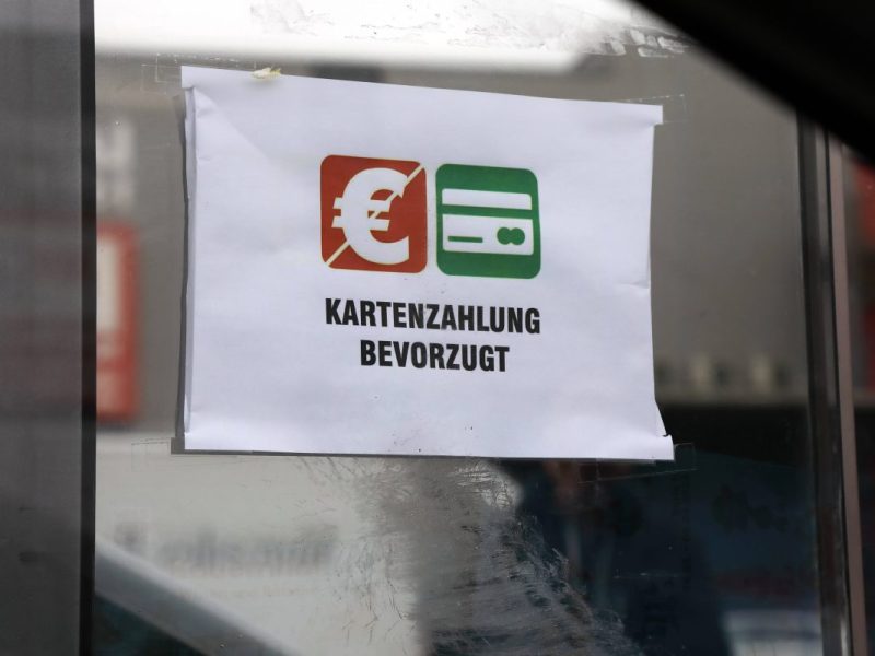 Berlin will mehr Kartenzahlung.