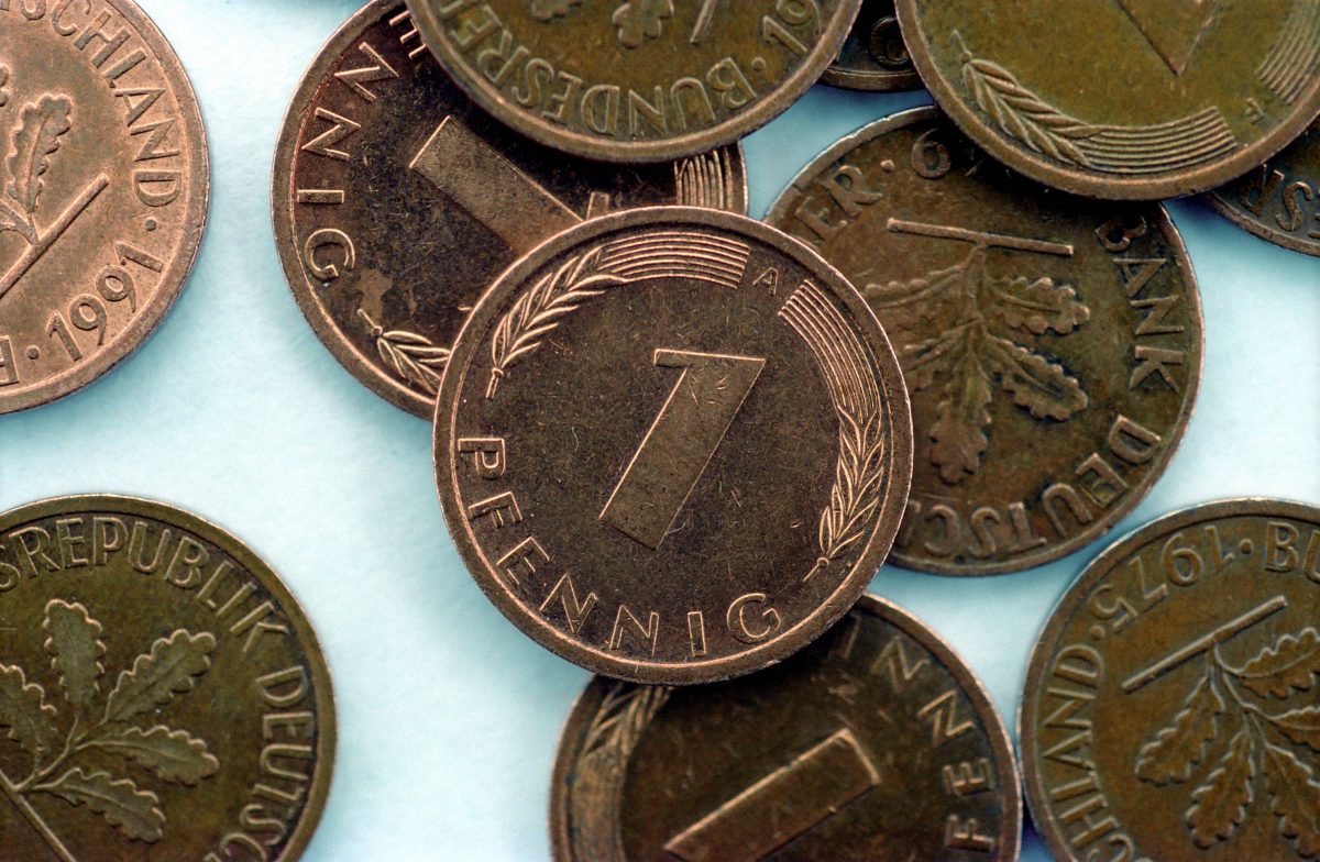Wer noch alte D-Mark-Münzen besitzt, sollte unbedingt ein Auge auf diesen Pfenning-Münzen haben.