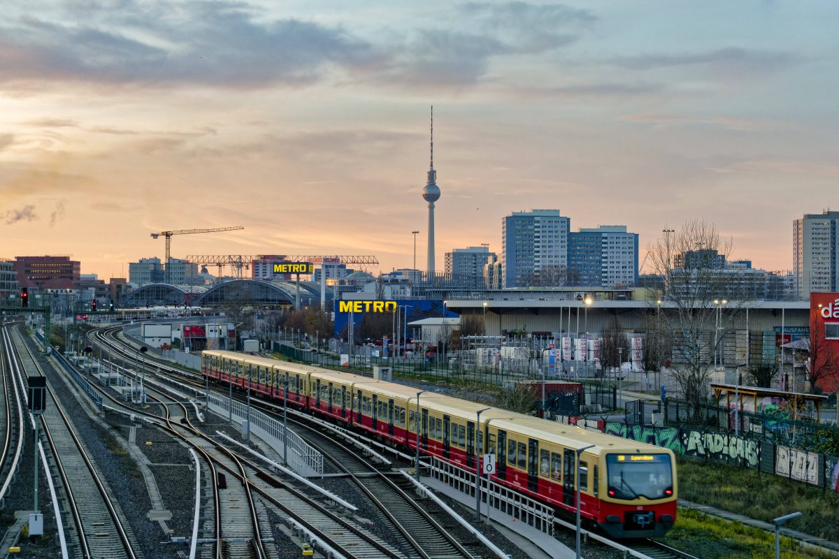 S-Bahn Berlin am Ostbahnhof
