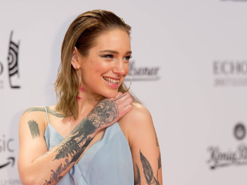 Liza Waschke spielt Milla bei 