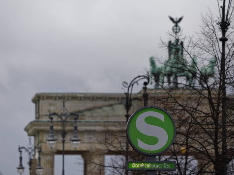 Neben dem beliebten Weihnachtszug der S-Bahn Berlin soll es in diesem Jahr noch eine ganz besondere Aktion geben - und das zum ersten Mal!
