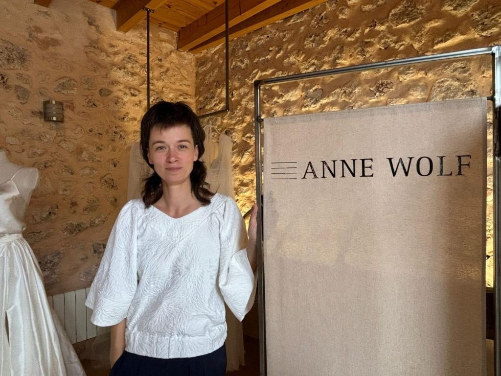 Die Berliner Anne Wolf lebt und arbeitet auf Mallorca.