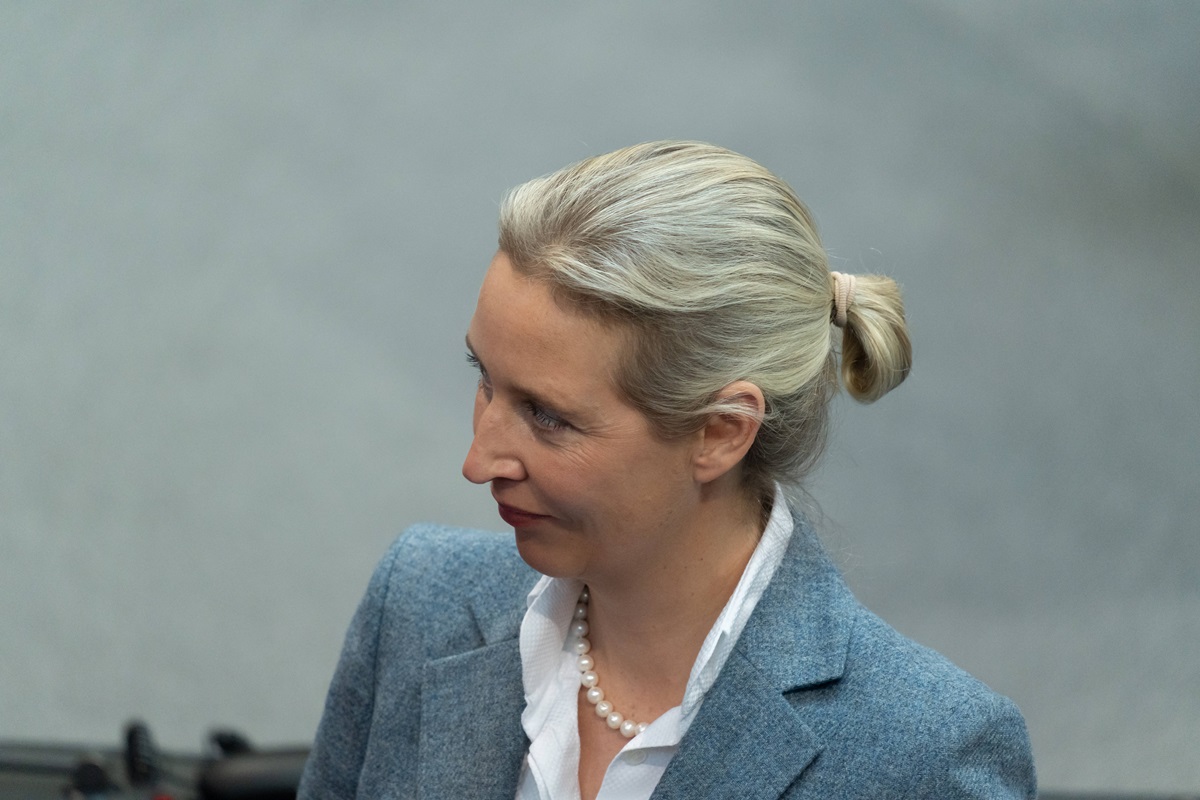 Machtverschiebung im Bundestag! Die AfD nutzt ihre neue Rolle als stärkste Oppositionskraft und könnte den politischen Kurs erheblich beeinflussen. Doch was bedeutet das für die Regierungsparteien?