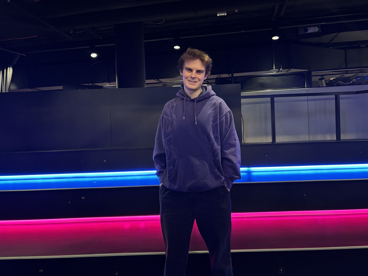Berliner Gaming-Influencer: Seine Verlobte muss immer wieder eingreifen – „Zurückgehalten“