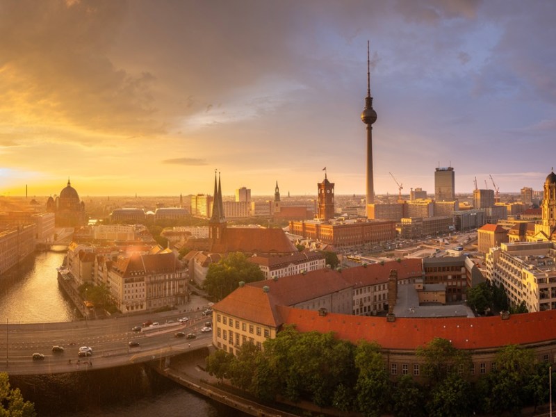 Die Sonne geht über der Hauptstadt auf. Wie wird das Wetter in Berlin und Brandenburg?