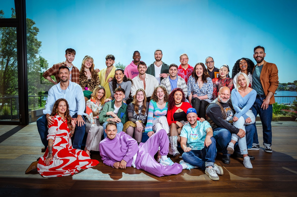 Der gesamte Cast von 