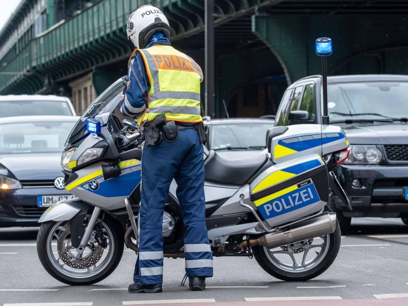 Berlin: Rapper von Polizei angehalten – was dann passiert, ist unfassbar
